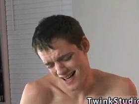 忧郁系亚裔男同志色情片 凯莱布·科尼姆初来乍到跃跃欲试 japan suit fantasy uncaring porn