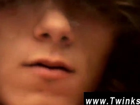 亚洲少年无套同志性交 两人硬挺着继续耕耘 big cock gay chinese porn