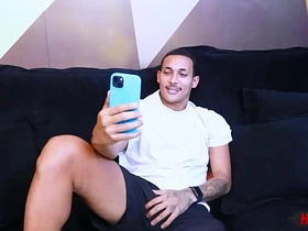 粗大鸡巴捅进小屁眼 china gay bear porn