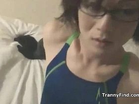 亚洲变装人打飞机 white suck chinese gay porn