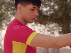 足球小鲜肉球员无套野战 恋足BDSM户外 hot gay uncle porn