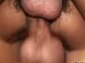 亚洲嫩男3P小便性交 detached porn school japan