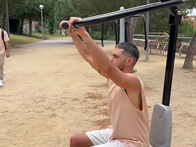 公园逮到的小骚零被我无套狂操，内射灌满精液 handsome korean porn cheerful