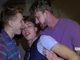 确保Law被我们干进小嫩屁眼 gay porn japan blowjob