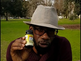 苗条亚女吞下黑人巨根 asian gay porn hardcore