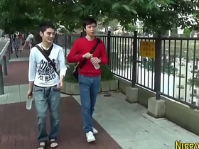 亚洲嫩鸡被射满脸精 gay chinese virgin porn