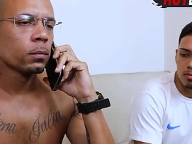 瞒着老婆偷干邻居屁眼 japan twin gay porn