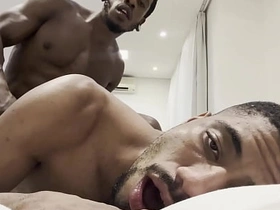 大鸡巴干得我欲仙欲死 onlyfans korean gay porn