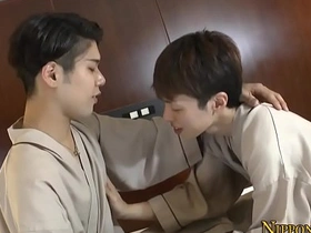 亚裔给同性小受口交 chinese rod gay porn