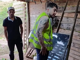 老板和员工 员工完成任务后 老板看他浑身大汗直接硬到爆 gay porn chinese bears