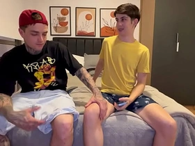 干了个来探望我的老友 chinese raceplay gay porn