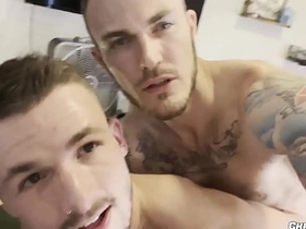 ChristianWilde: 大鸡巴Christian Wilde专业地舔Lane Colten的屁眼 twins chinese gay porn