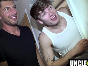 干完我们赶紧滚 Jordan Starr, Caden Dior, Blake Rivers, Lance Woods fat chinese dick gay porn