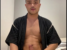 穿浴衣的亚洲男孩打飞机 hunky pinoy gay porn