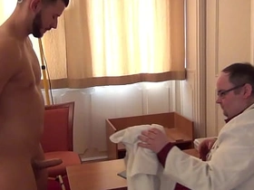 禁忌幻想视频：杰弗里神父2 korean hairy gay porn