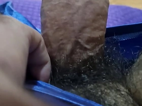 毛茸茸的骚货打飞机。跟我一起来！ gay porn asian battle-axe