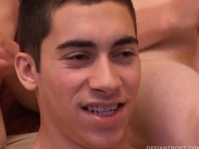 年轻三人组互吃精液 japanese kimono gay porn