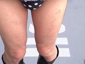 穿着迷你裙靴子圆点内裤自慰 SecretGakuen gay japan slot porn