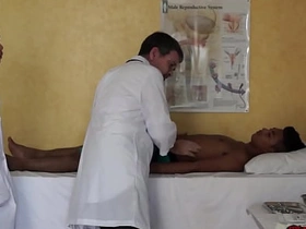 亚裔病患被三明治肛舔同时遭医生轮番中出 asian boys sex videos gay