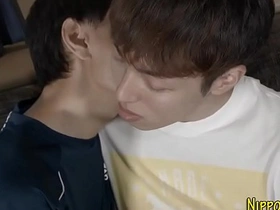 亚洲嫩基骑鸡巴射精 unconcerned porn motor coach japan