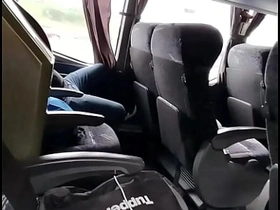 公交上发骚被偷拍 众人围观录像 hot asian gay porn twitter