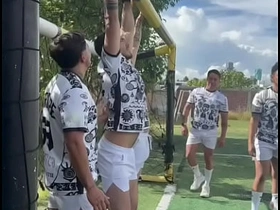 足球队借着酒劲和汗水开始互相操屁眼 asian homemade gay porn