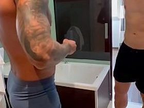健身炮友Nico Coopa和Jay Wu hot asian muscular gay sex videos