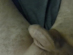 睡不着还不如自摸 hot homemade careless porn