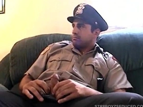 维尼给直男警察扎克口交 asian gay motor vehicle sex videos
