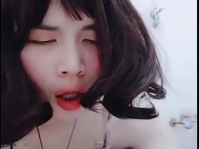 亚洲人妖女仆穿制服用大假阳具自慰 chinese romantic gay porn