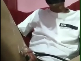 亚洲男孩吞下大精量 elated chinese porn dick