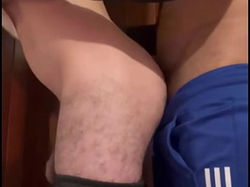 在老板儿子房间里偷偷操他 gay porn asian fuck