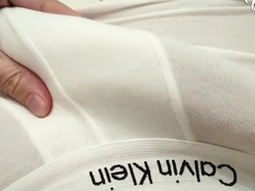 [羞辱&尿尿] 法国佬把你变成骚货并在你逼里撒尿！ pretty chinese boy joyful porn