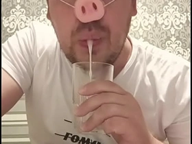 这个俄国基佬有瘾: 就爱嘴里新鲜精液的味道! reality dudes gay chinese porn