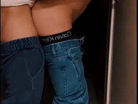 他趁我不备在厕所偷偷操我 white top fucks chinese bottom gay porn