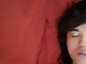 业余男同视频里苗条光滑瘦仔撸性感鸡巴的脸腹肚脐眼嘴皮肤多角度 japanese gay porn fruit