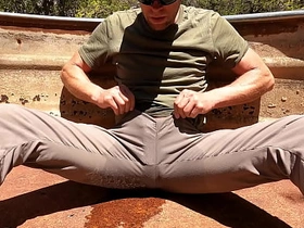 徒步裤子里尿湿8次 gay chinese females triune porn