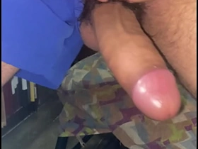 快来看这个猛男射精！ sex+videos+asian+gay