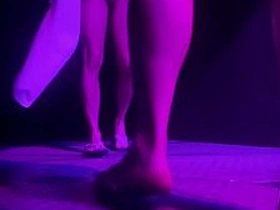 健身房公共淋浴间抓拍素人-一个硬了打飞机速射走人 另一个在撒尿 gay cruising chinese porn