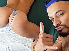 我的职业就是灌满穿内裤的骚屁眼让受们爽翻天 asian massage gay porn