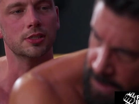 Damon Heart和Justin Jett在FistingInferno的重口拳交片 taiwanese gay porn actors