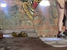 两个素人男孩在废弃大楼里偷欢被拍 sotwe asian gay sex videos