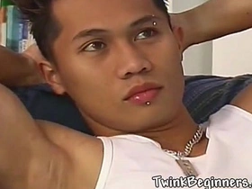 性感亚洲小受爱自慰 japan gay hd porn