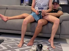 教干儿子打飞机 gay chinese orgy porn