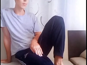 嫩仔销魂自慰 gay porn chinese student