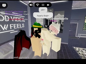 在Roblox公寓里操了我最好的兄弟 hot gay porn wide bounds